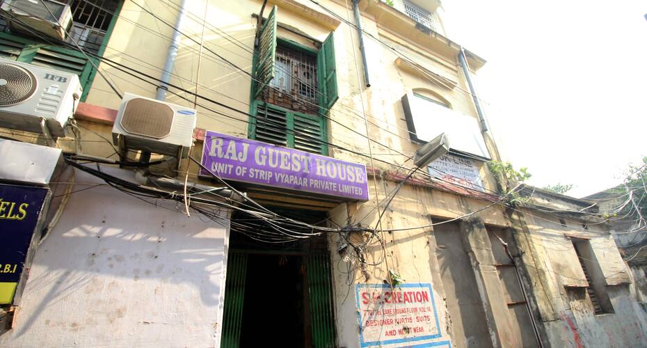 Raj Guest House Dharmatala, Kolkata 1